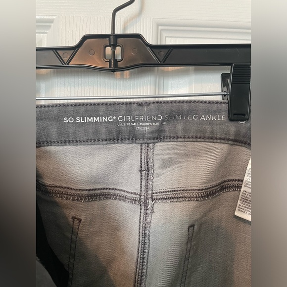 Chico’s So Slimming Girlfriend Slim Leg Ankle Pants - Picture 3 of 4
